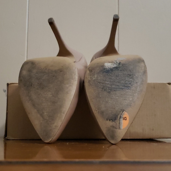 Shoes - Picture 4 of 4